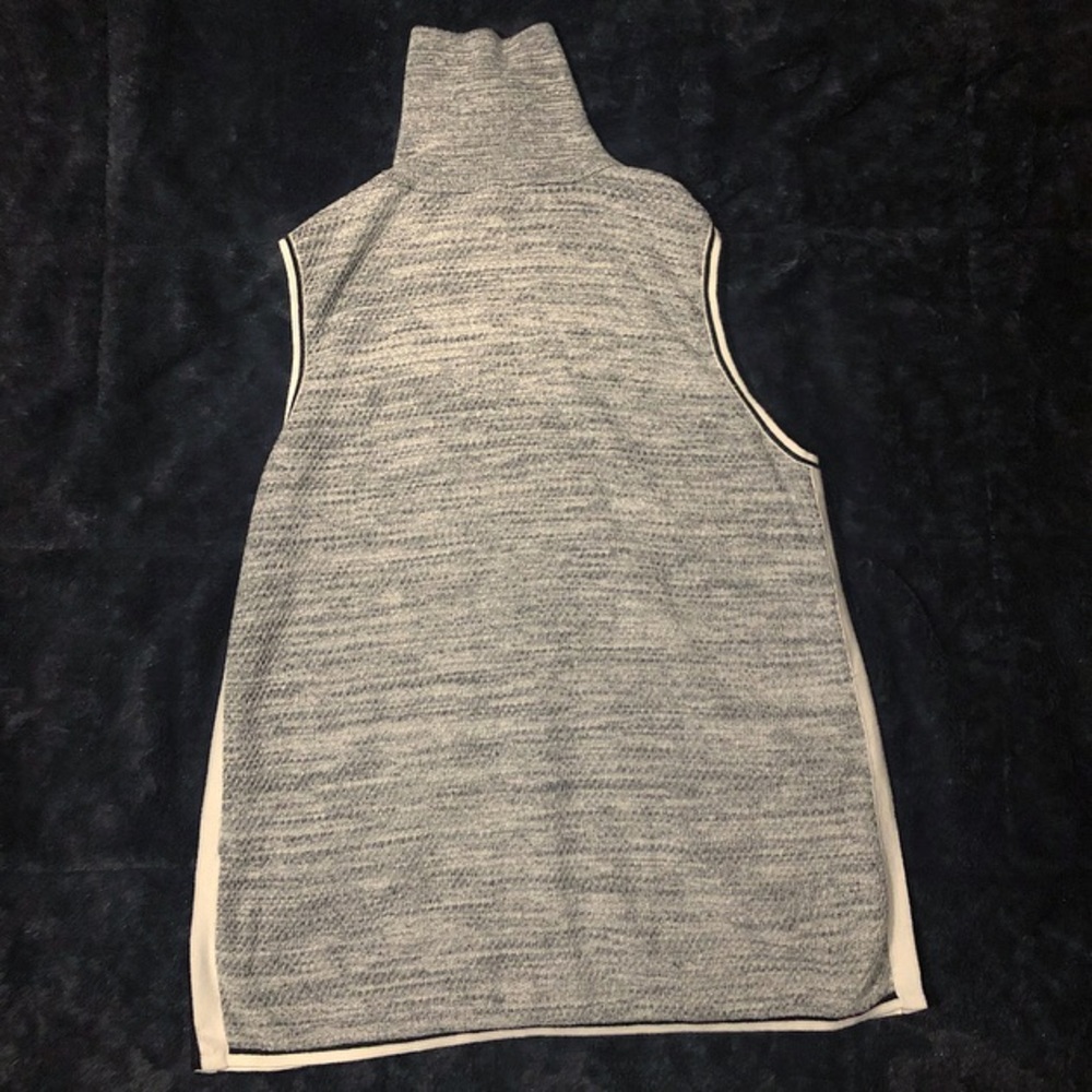 Chico’s Weekends Collection Vest - Picture 3 of 4